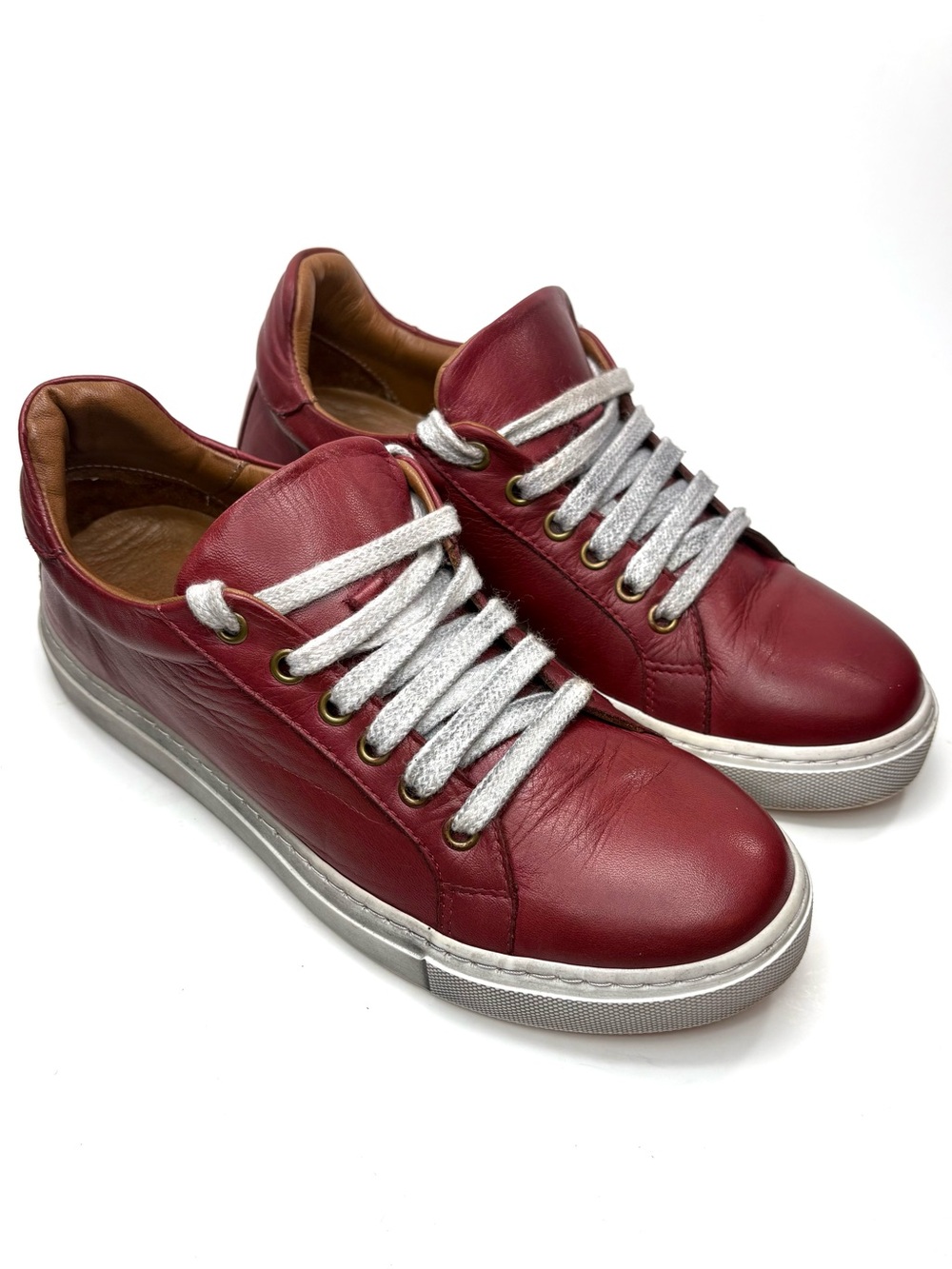 Bueno Burgundy Leather Low-Top Sneakers | 38